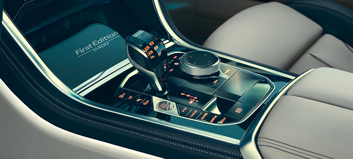 BMW M850i Coupe First Edition, панель управления Панель управления BMW M850i Coupe First Edition