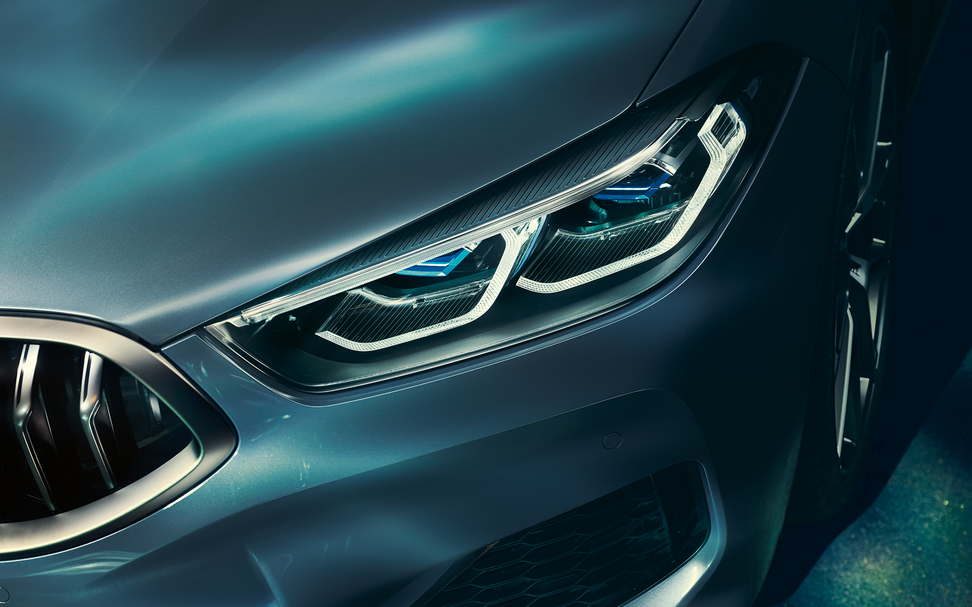 BMW 8 серии Coupe, лазерные фары Лазерные фары BMW 8 серии Coupe крупным планом.