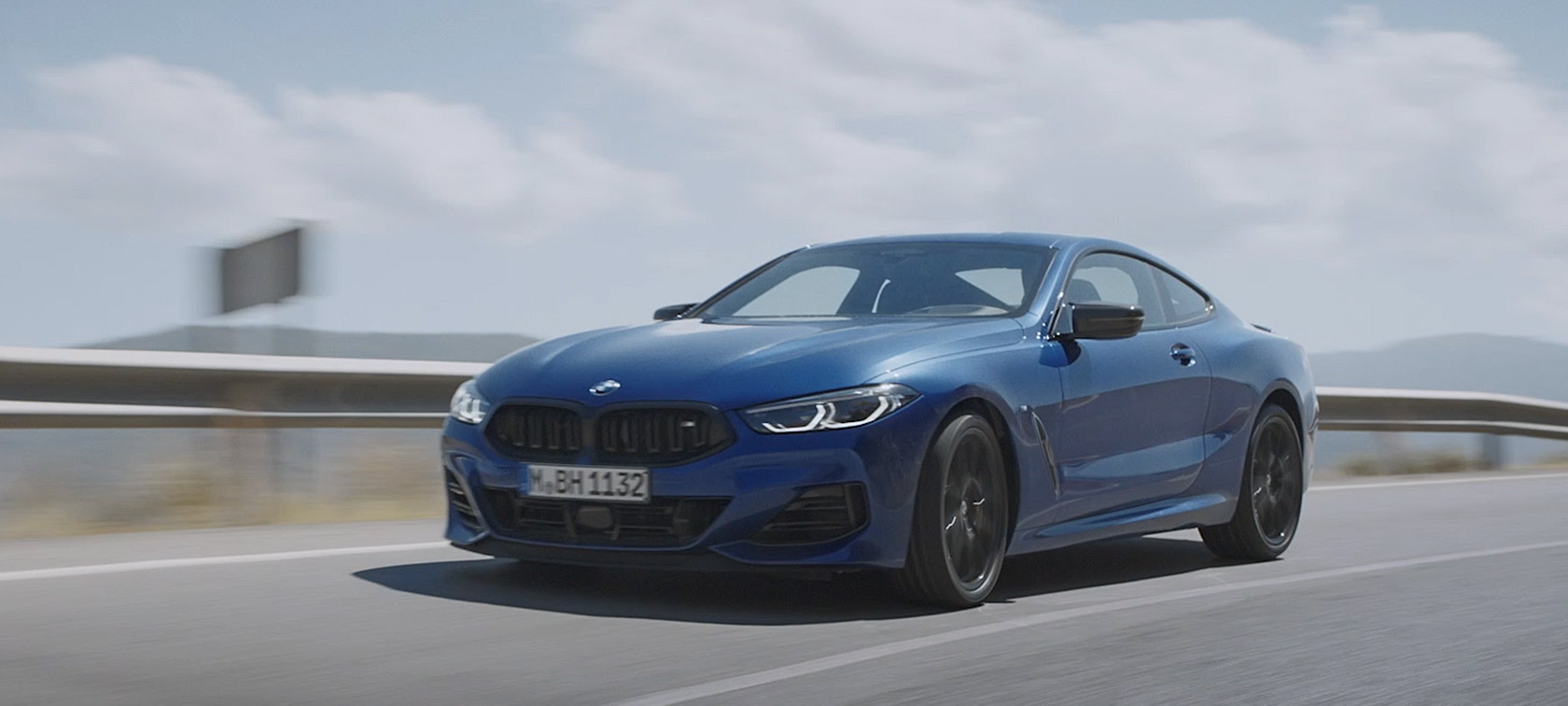 BMW 8 серии Coupe G15 LCI Facelift 2022, динамика движения в видео BMW 8 серии Coupe G15 LCI Facelift 2022, динамика движения в видео