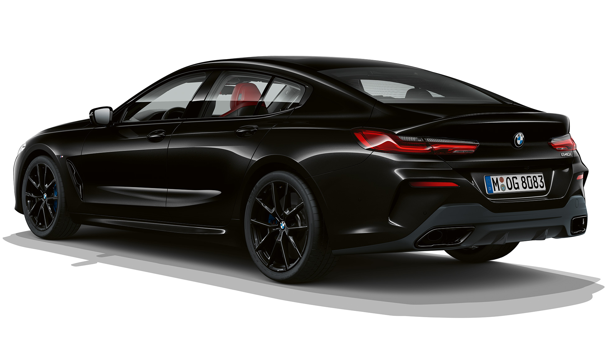 Пакет M Sport: вид сзади с поворотом в три четверти BMW 8 серии Gran Coupe с пакетом M Sport: вид сзади с поворотом в три четверти