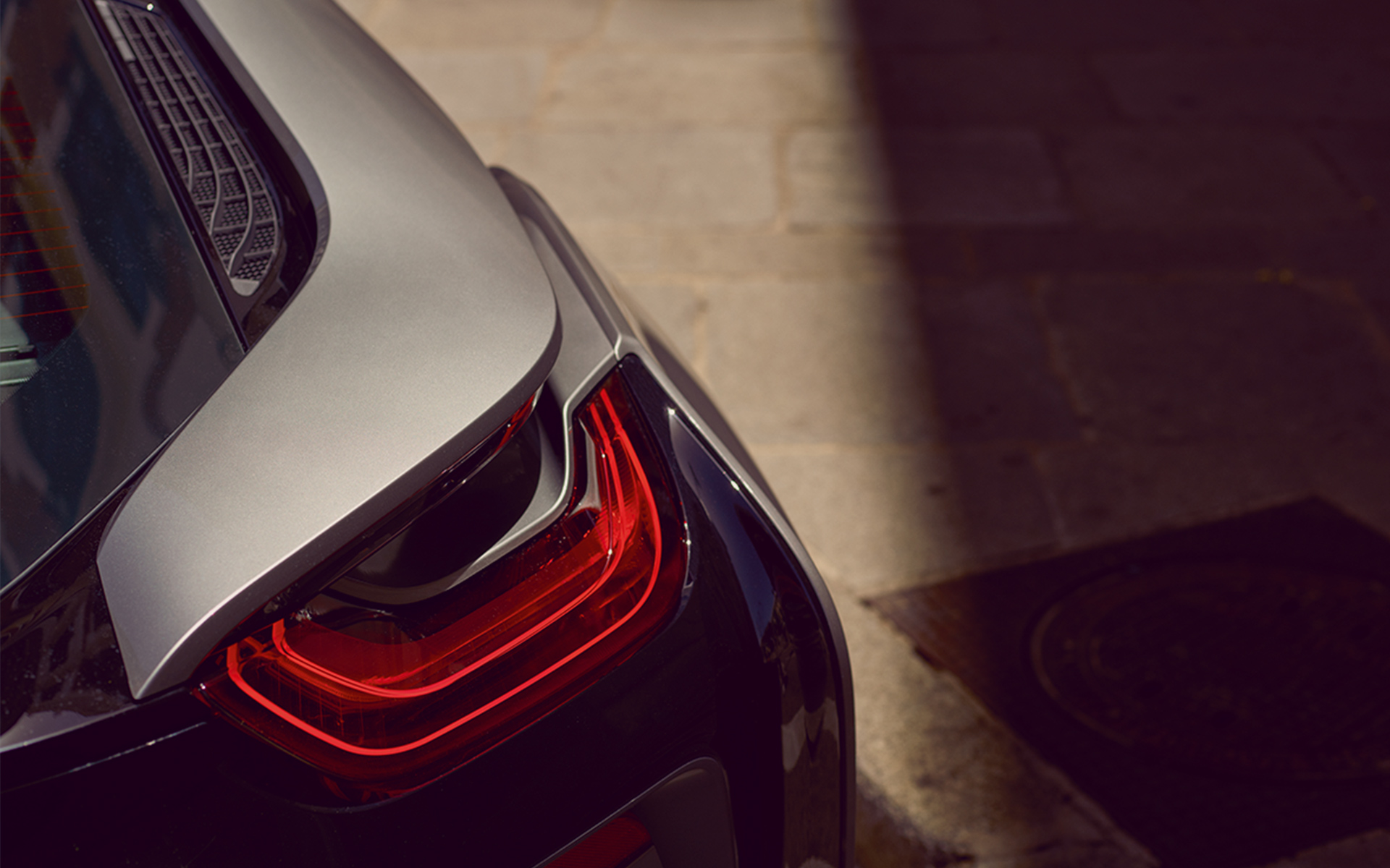 BMW i8 Coupé, спойлер, задняя фара. BMW i8 Купе, Coupe, спойлер, задняя фара, БМВ гибрид.