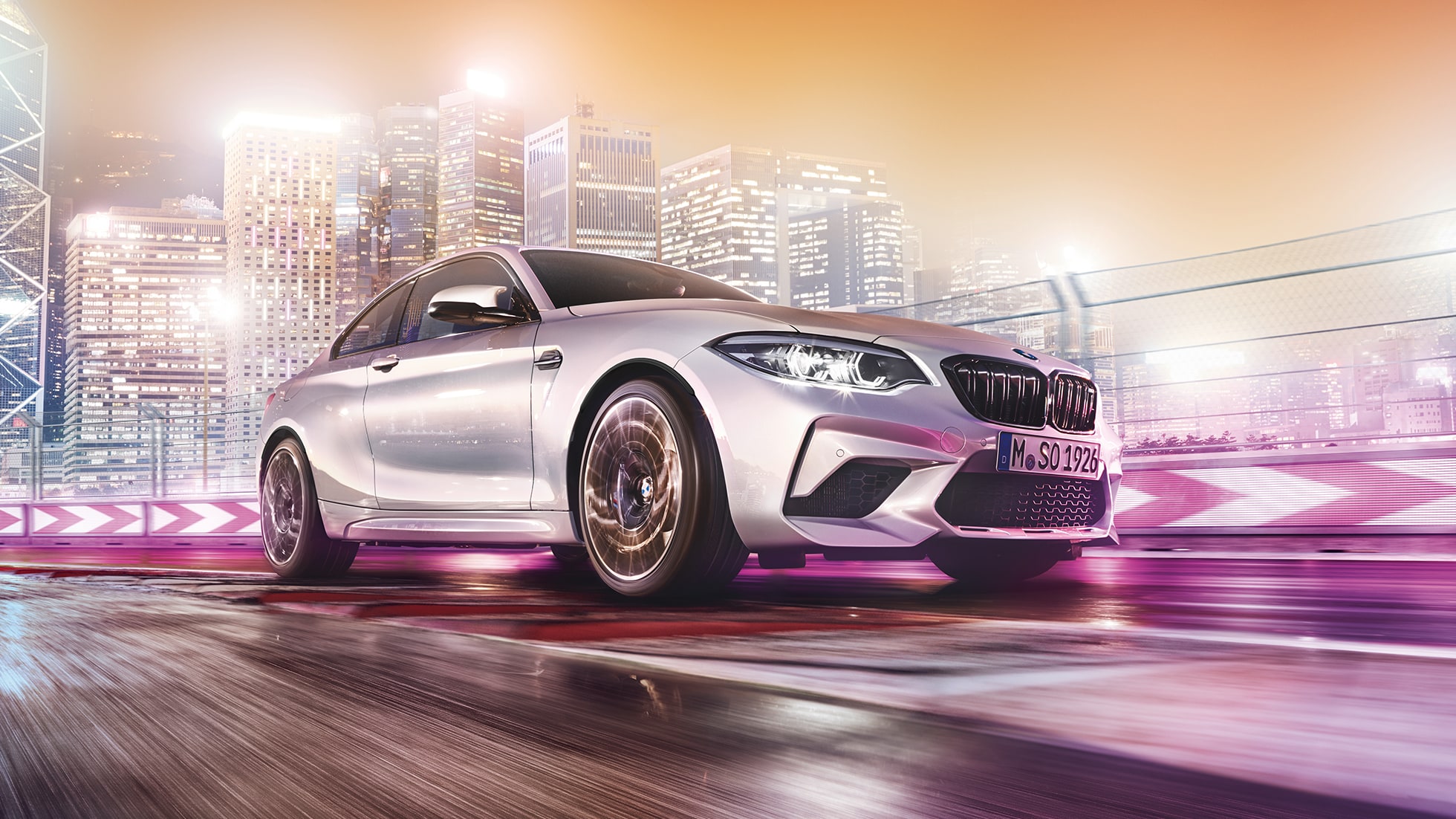 Дизайн передней части кузова BMW M2 Competition F87 Дизайн передней части кузова BMW M2 Competition F87 2018 МГ цвета Серебристый Хоккенхайм (металлик), вид спереди с поворотом в три четверти