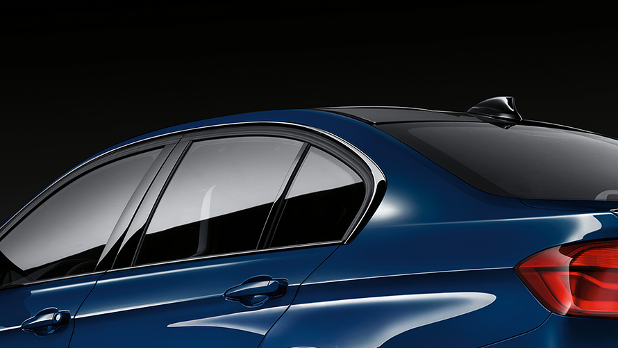 BMW M3, крыша. BMW M3, крыша, внешний вид, экстерьер, на черном фоне, БМВ.