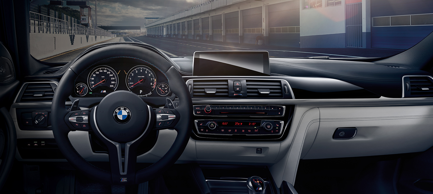 BMW M3, приборная панель. BMW M3, приборная панель, интерьер, салон, БМВ.