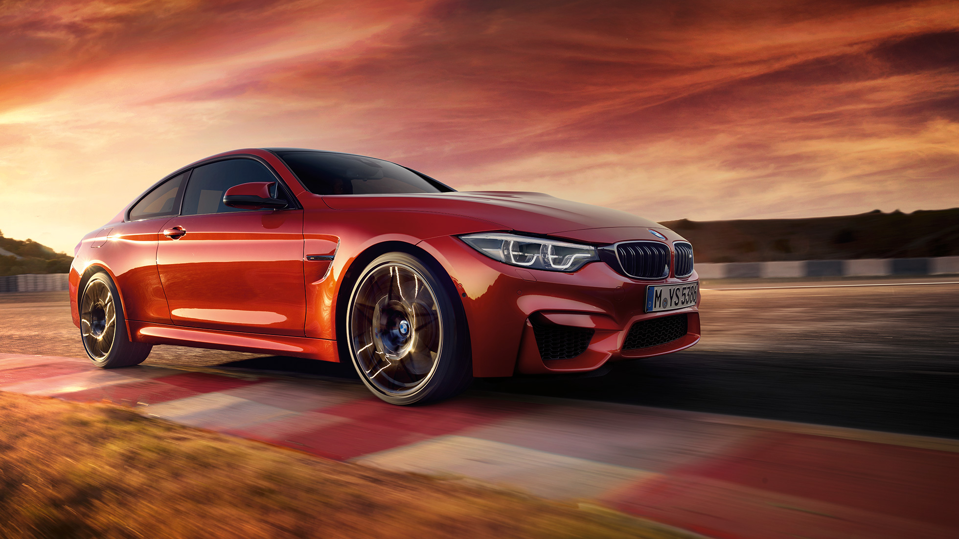 BMW M4 Купе, Пакет M Competition BMW M4 Купе, Пакет M Competition, динамика