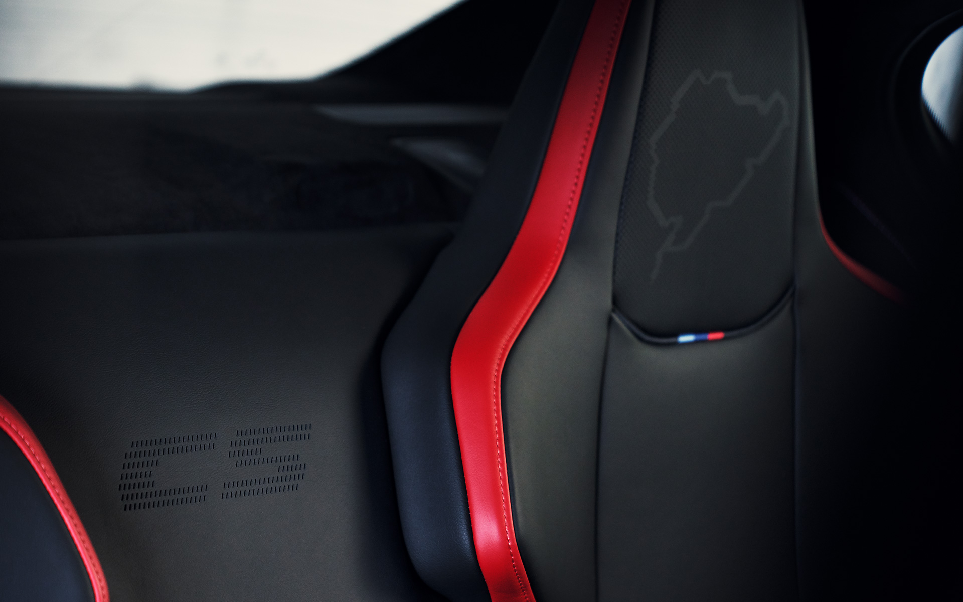 BMW M5 CS F90 2021 interior M Carbon bucket seat with illuminated M5 logo and Nürburgring silhouette