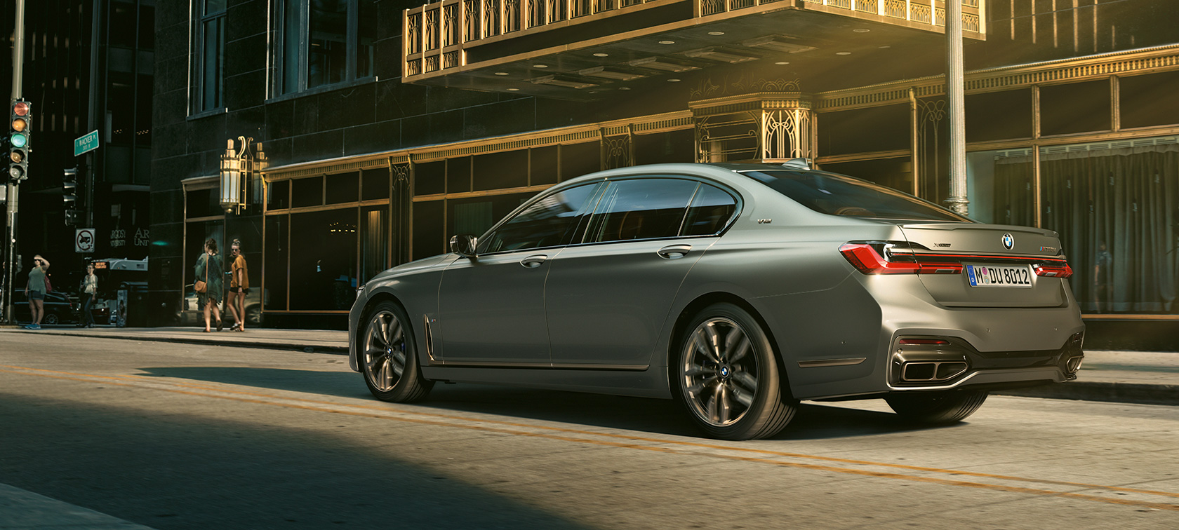 BMW M760Li xDrive G12 BMW M760Li xDrive, дизайн, динамика, характеристики G12