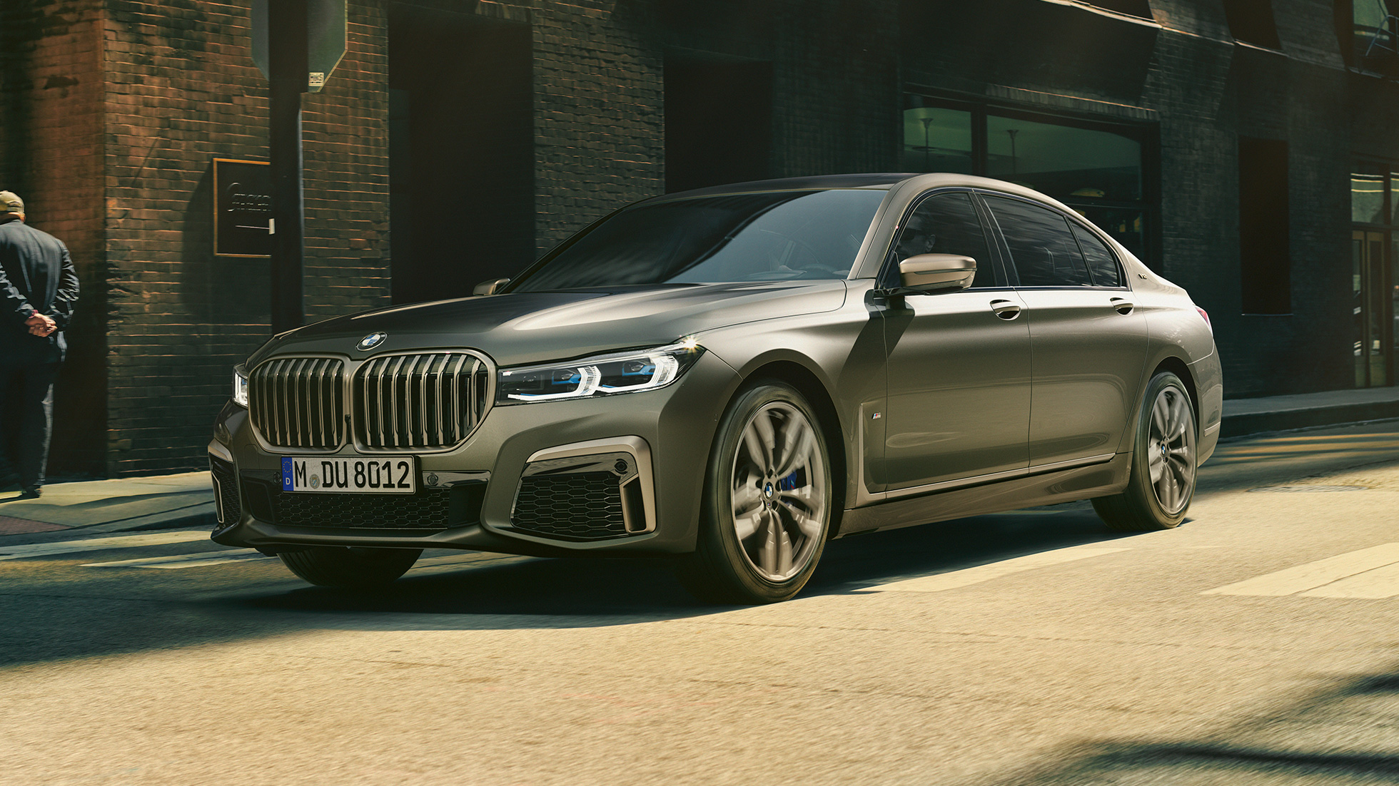 Дизайн BMW M760Li xDrive G12 BMW M760Li xDrive , экстерьер G12