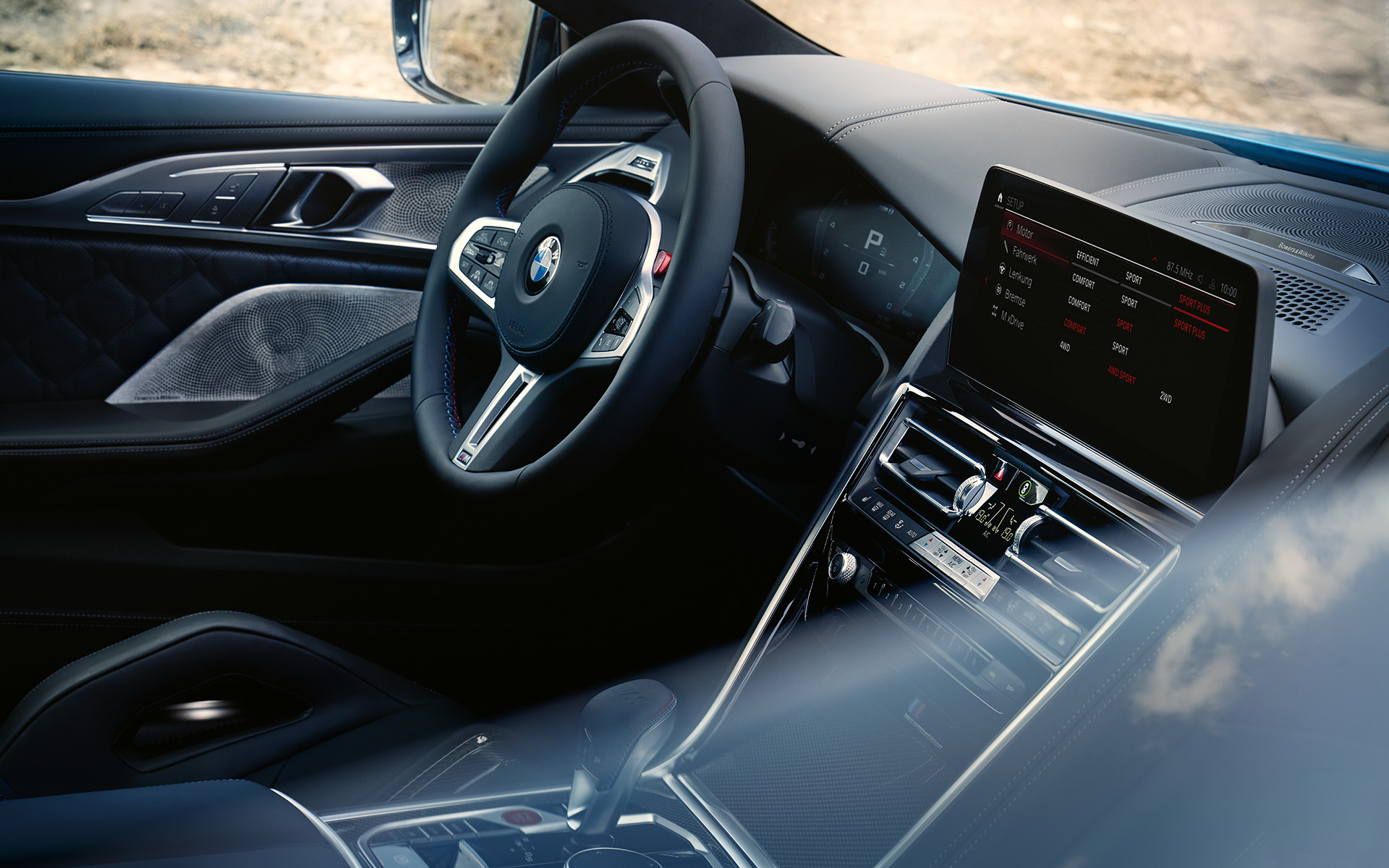 Центральный дисплей BMW M8 Competition Coupe F92 LCI Facelift 2022 BMW M8 Competition Coupe F92 LCI Facelift 2022, центральный дисплей, салон