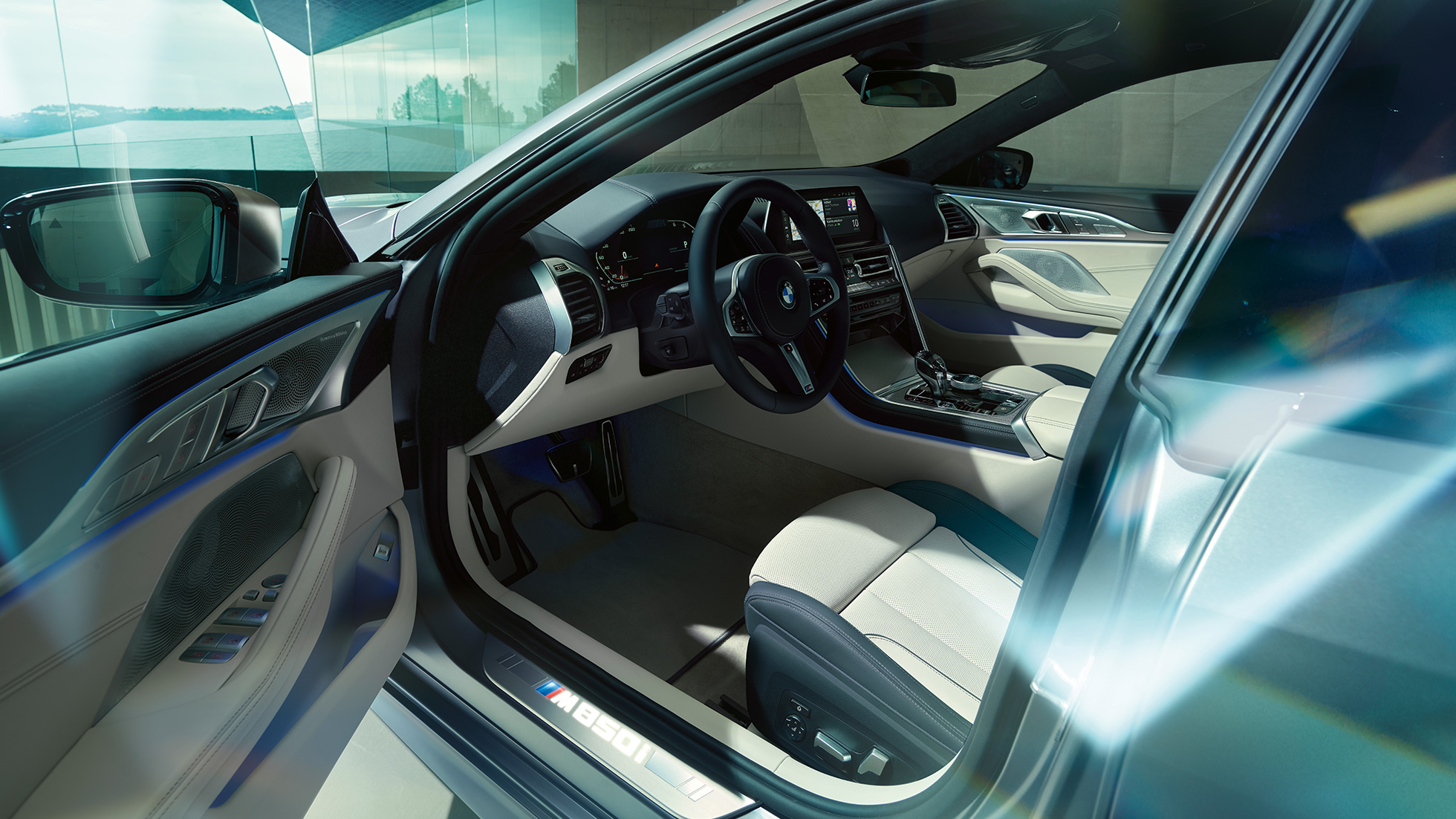 BMW M850i xDrive Gran Coupe: кокпит BMW M850i xDrive Gran Coupe: дизайн, кокпит