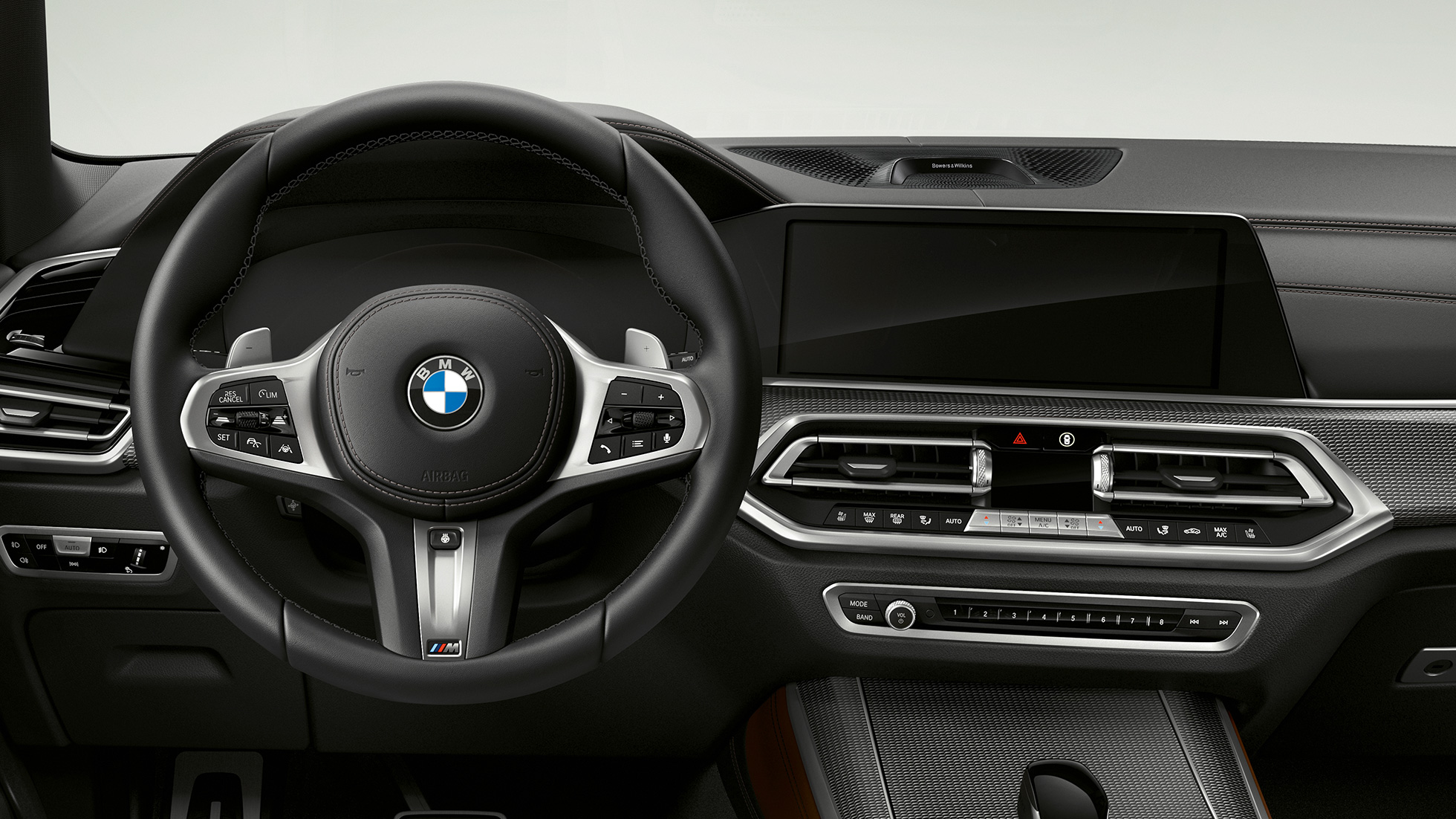 Обтянутое кожей рулевое колесо M моделей BMW X5 M50i и M50d SUV G05 Обтянутое кожей рулевое колесо M моделей BMW X5 M50i и M50d SUV, G05, место водителя