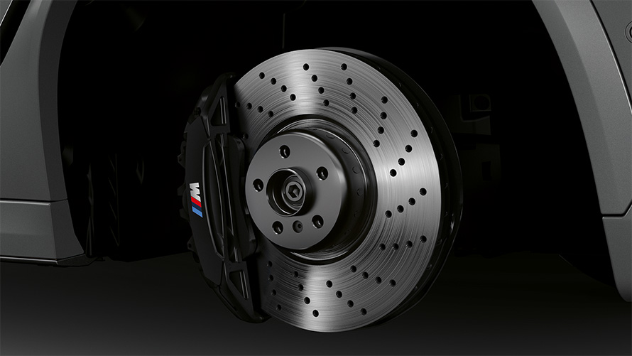 BMW X6 M Competition F96, 2023, составная тормозная система M с суппортами цвета "Глянцевый Черный"