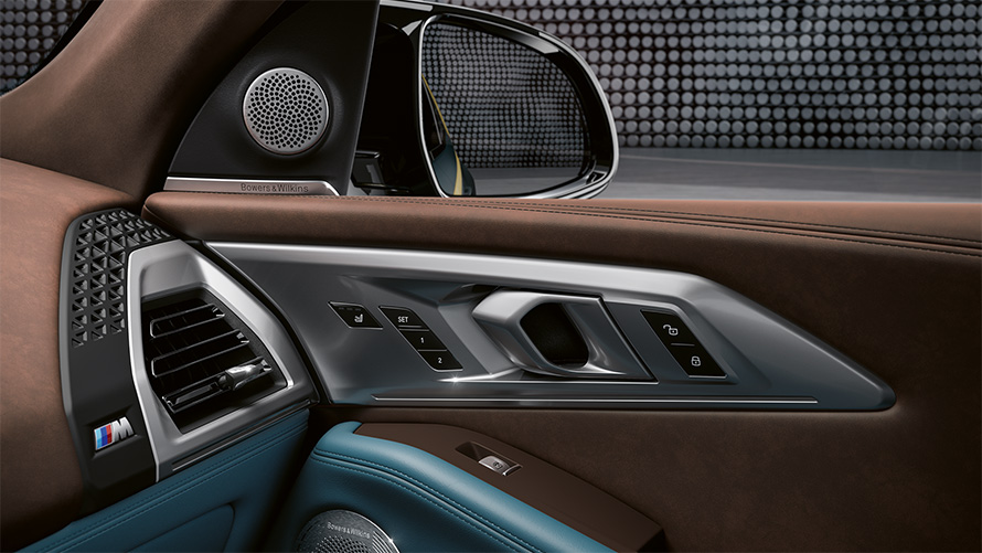 BMW XM G09, салон, аудиосистема Bowers & Wilkins Diamond Surround Sound
