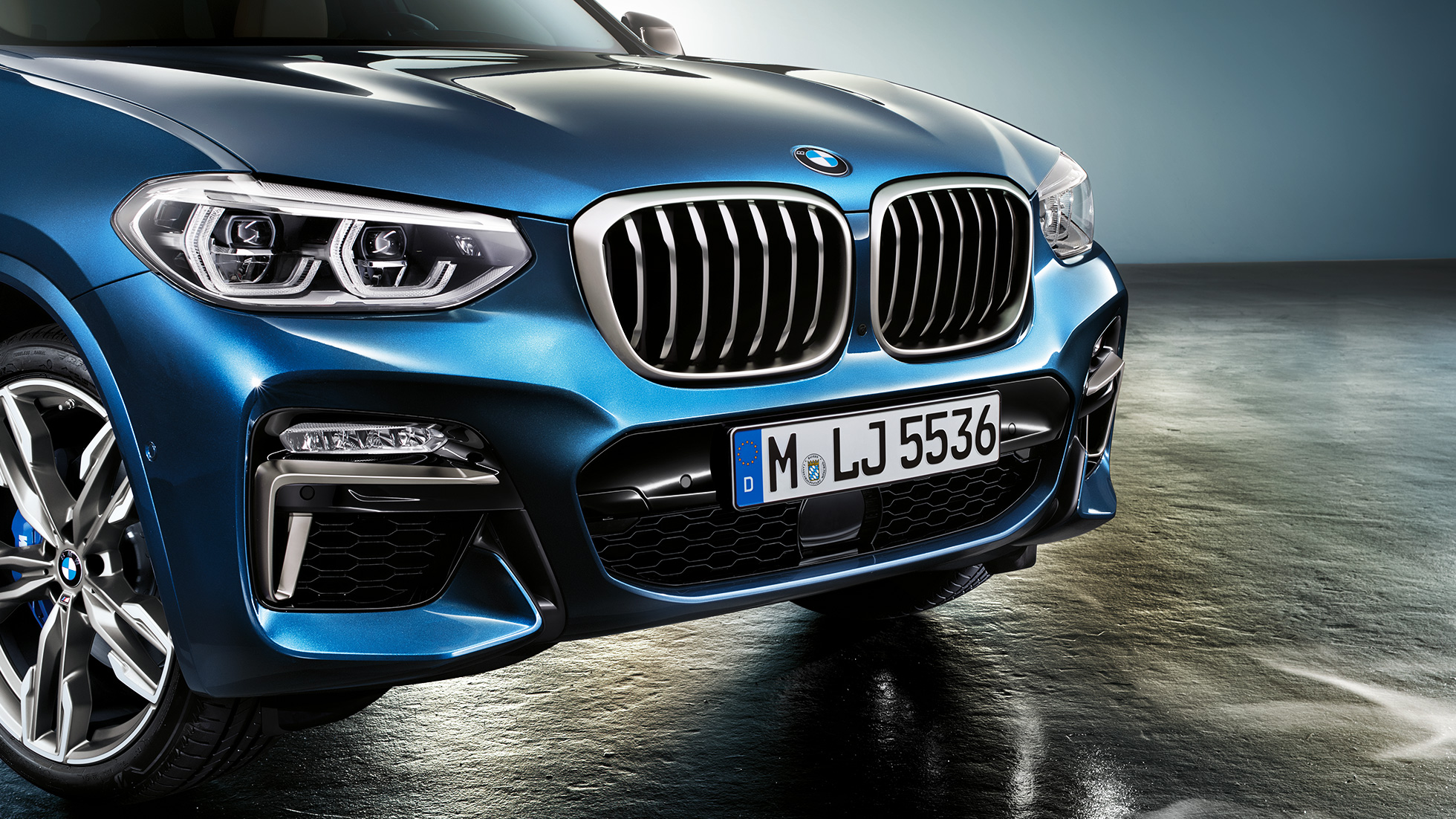 Двойная решетка радиатора BMW X3 M40i Двойная решетка радиатора BMW X3 M40i