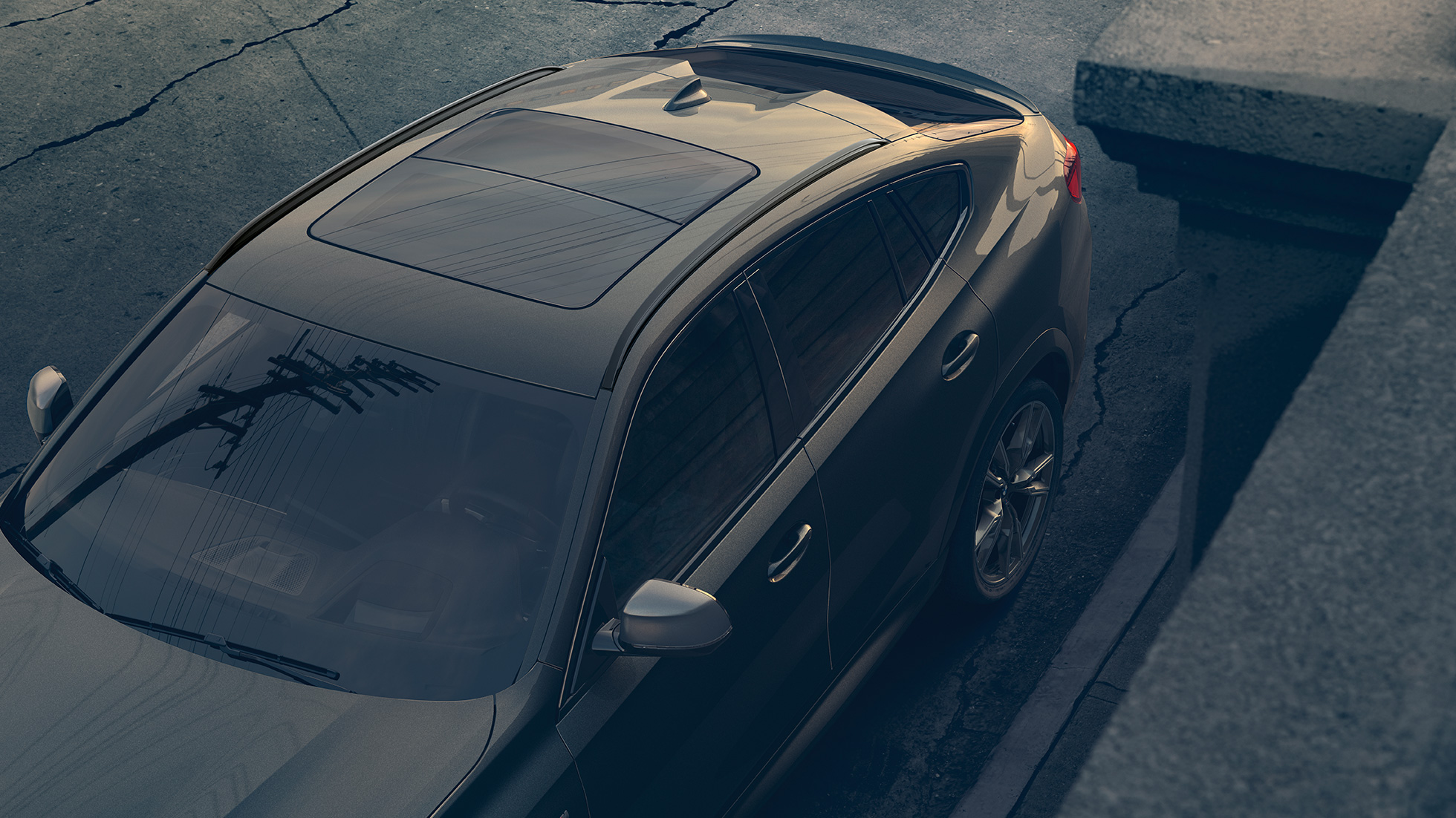 BMW X6, панорамная стеклянная крыша Sky Lounge BMW X6, крупный план панорамной стеклянной крыши Sky Lounge
