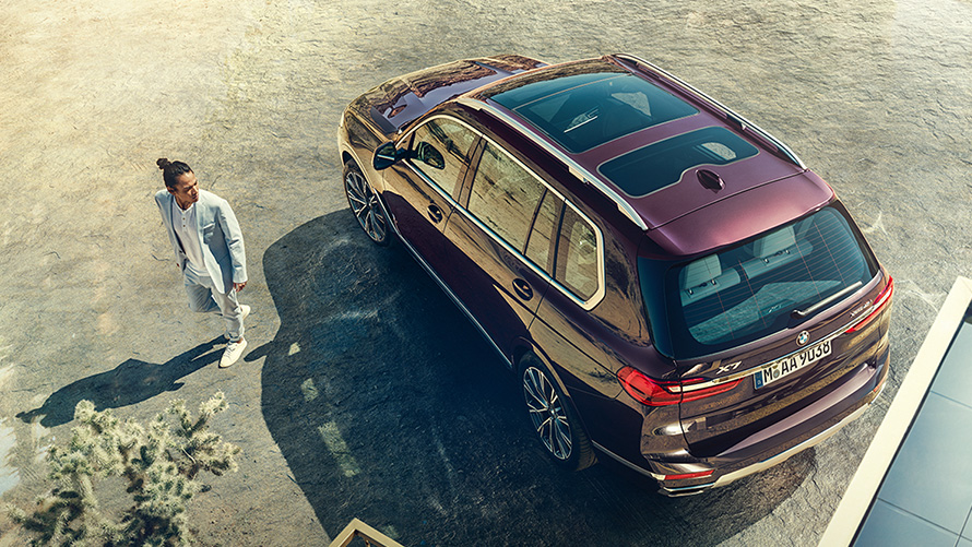 BMW X7 Individual xDrive40i G07 2018 &quot;Аметрин металлик&quot;, вид сверху с моделью