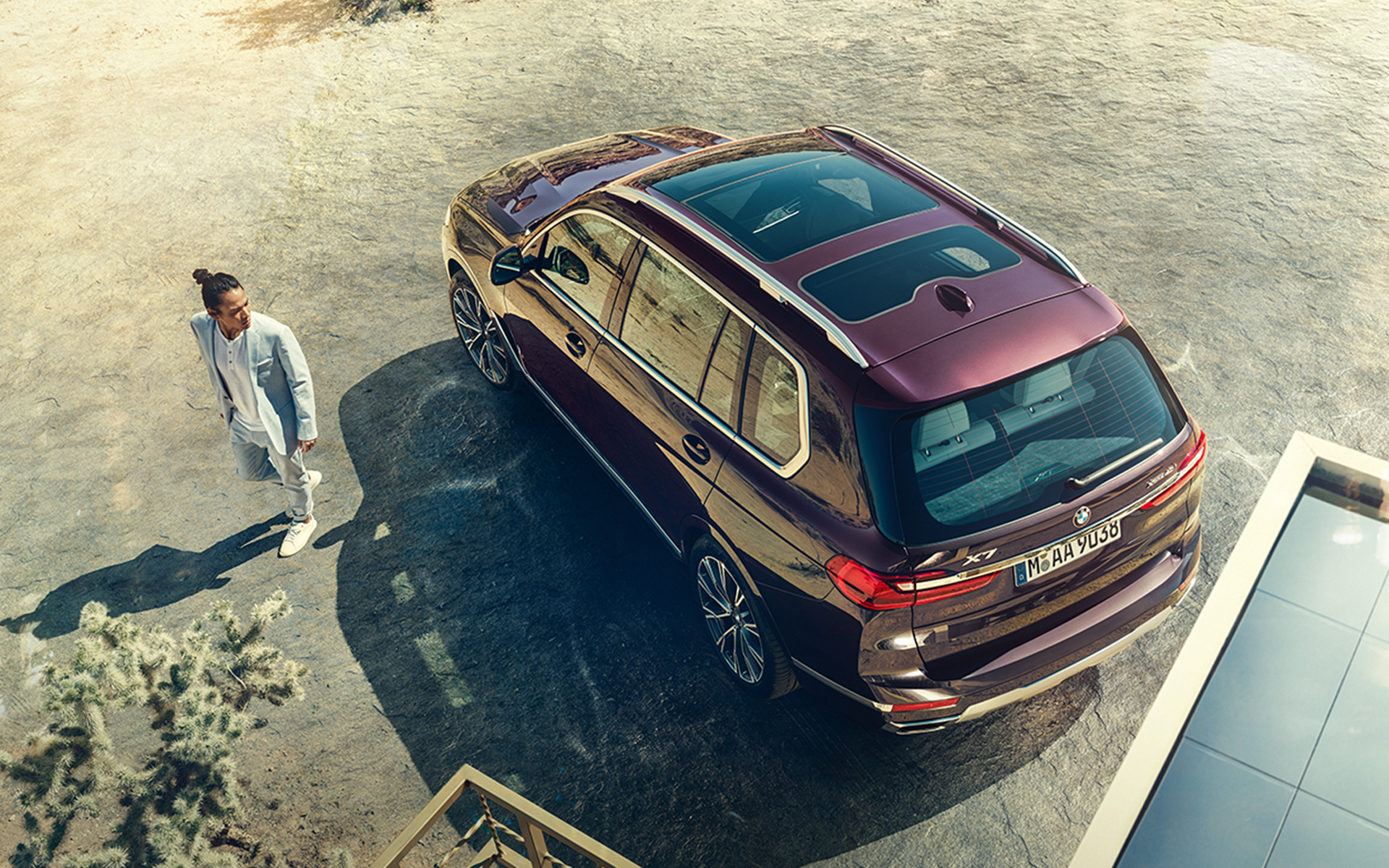 BMW X7 Individual xDrive40i G07 2018 &quot;Аметрин металлик&quot;, вид сверху с моделью