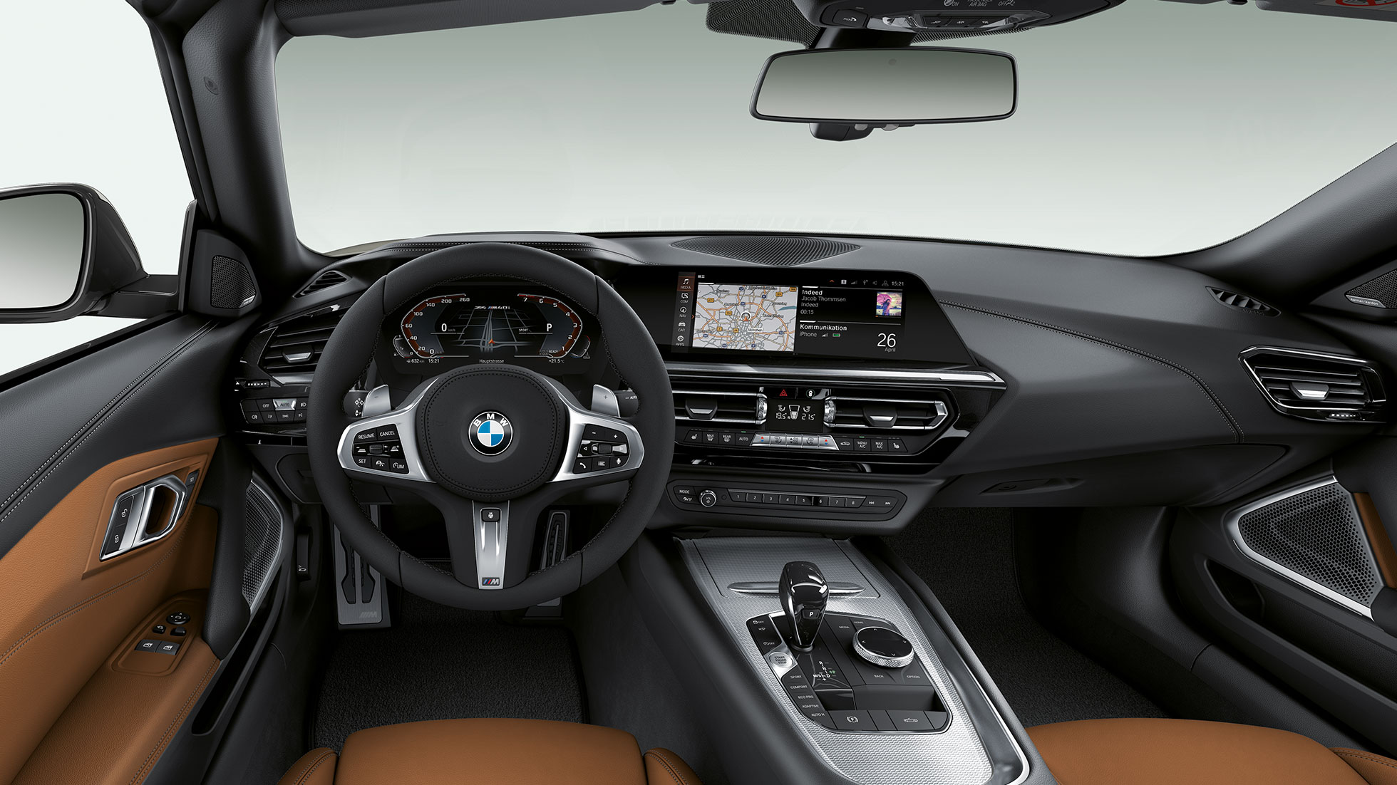 BMW Z4 Roadster M40i G29 BMW Z4 Roadster M40i, рулевое колесо и место водителя G29