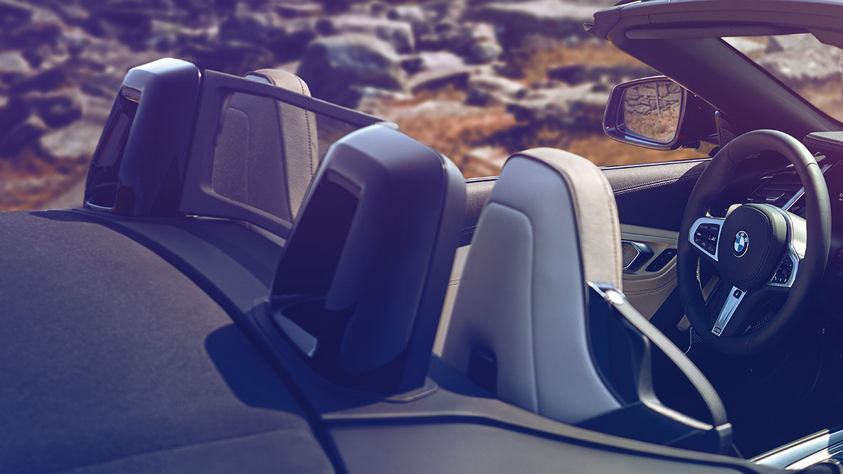 BMW Z4 Roadster, передние сиденья G29 Передние сиденья BMW Z4 Roadster с опущенным верхом G29