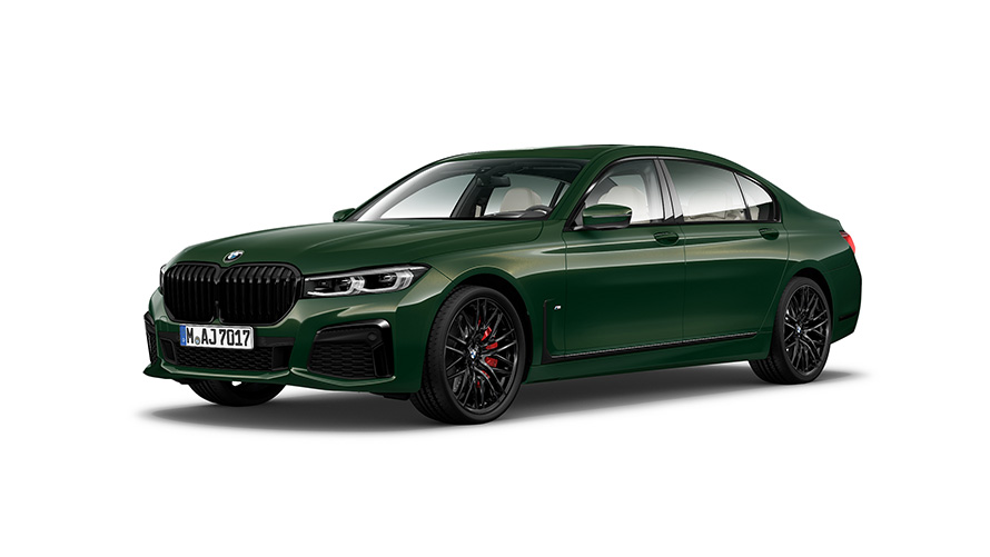 BMW M760Li xDrive G11 G12 2019, вид сбоку в три четверти BMW M760Li xDrive G11 G12 2019, вид сбоку в три четверти