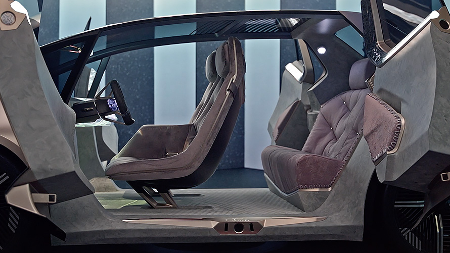 Видео о дизайне интерьера BMW i Vision Circular 2021 Концепт-кар BMW i Vision Circular 2021, дизайн интерьера, видео