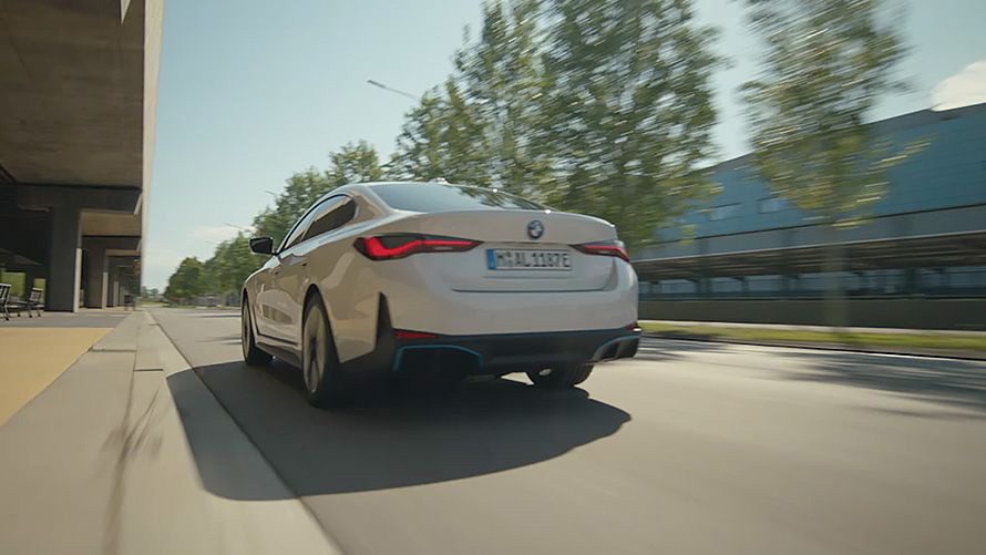 Электромобили BMW, BMW i4, электризующая динамика, видео Электромобили BMW, BMW i4, электризующая динамика, видео