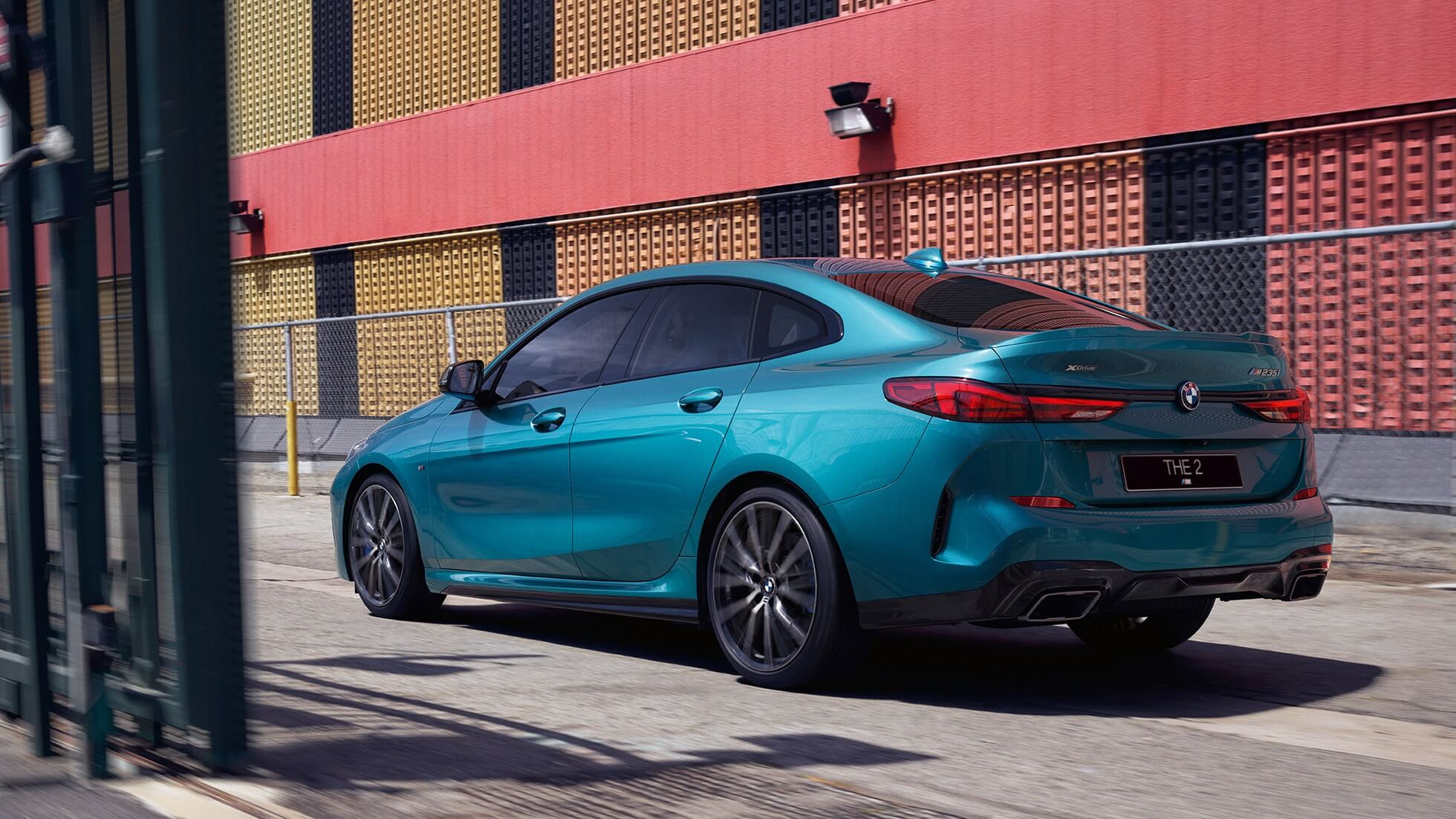 Видео по BMW 2 серии Gran Coupe Видео по BMW 2 серии Gran Coupe F44 синего цвета Snapper Rocks (металлик), экстерьер