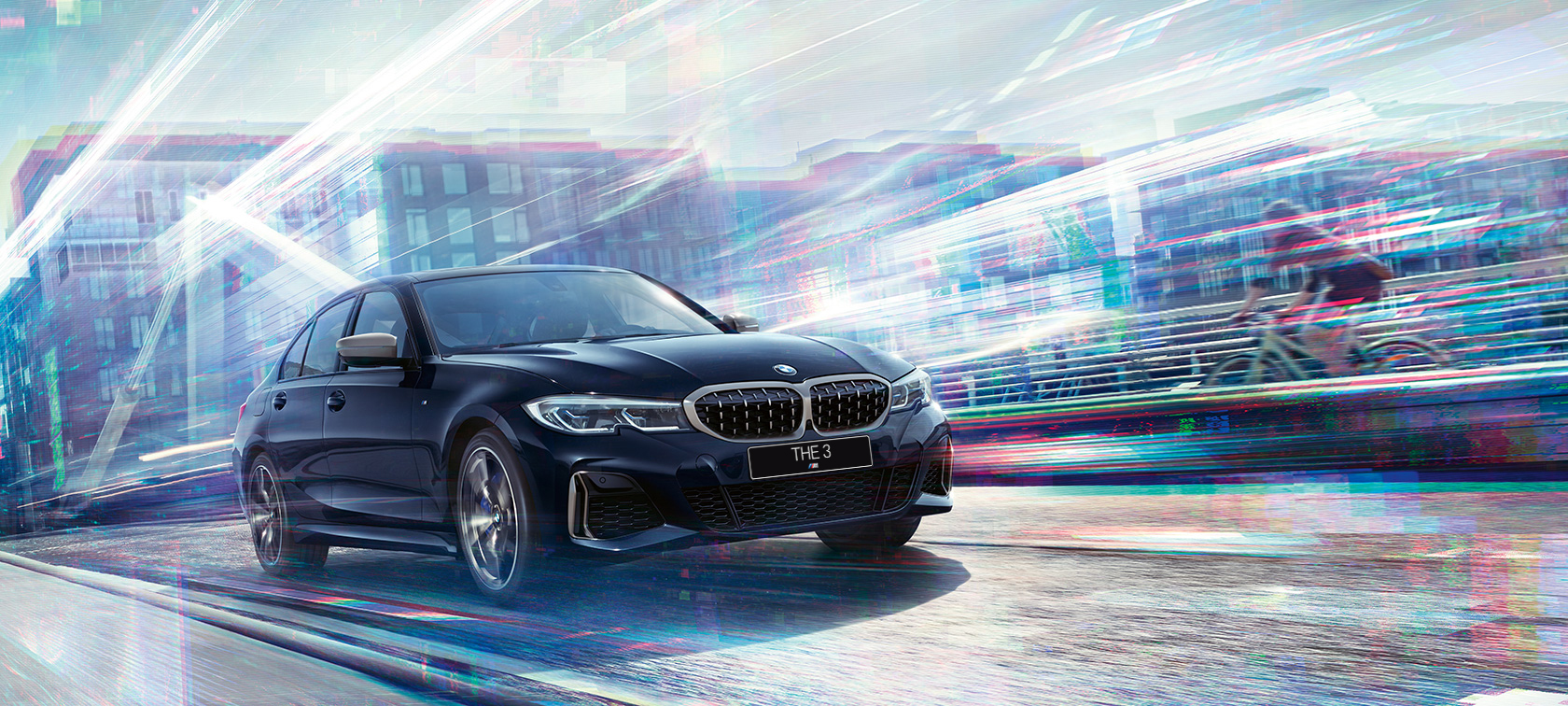 BMW M340i в движении G20 Темно-синий БМВ M340i в движении G20