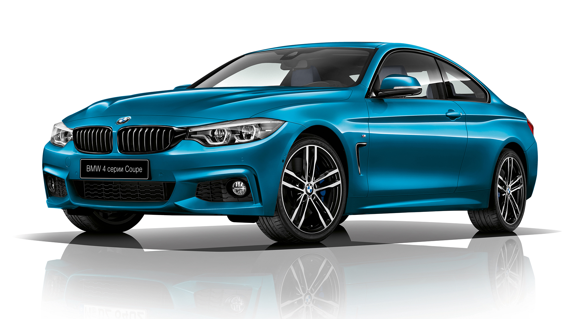 BMW 4 серии Купе, модель M Sport вид сбоку BMW 4 серии Купе, модель M Sport вид сбоку