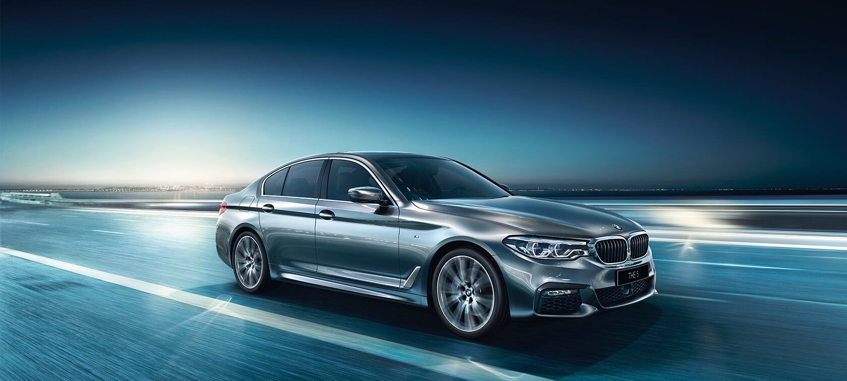 BMW 5 серии в профиль BMW 5 серии, cерый цвет, изображение в профиль