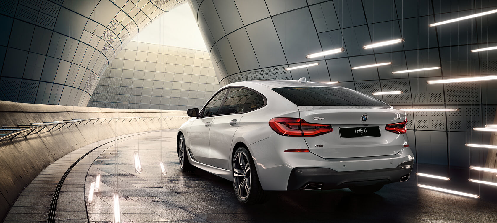 BMW 6 серии Гран Туризмо, вид сзади. BMW 6 серии Гран Туризмо, вид сзади.