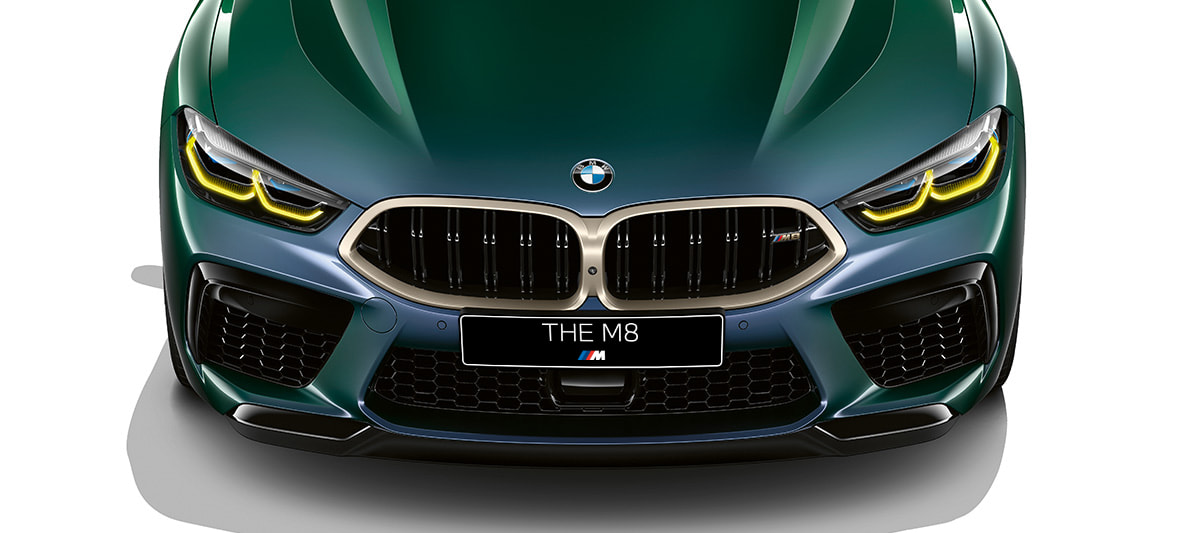 BMW M8 Gran Coupe First Edition, вид спереди BMW M8 Gran Coupe First Edition F93 2020 МГ цвета Aurora Diamond (металлик) из линейки BMW Individual, вид спереди