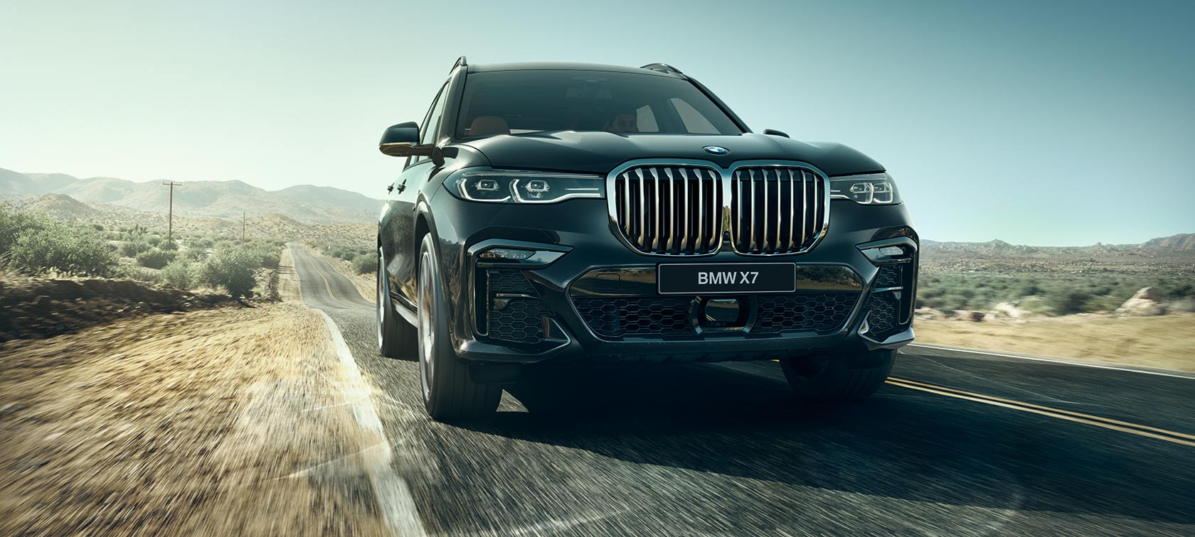 BMW X7, вид спереди BMW X7, вид спереди