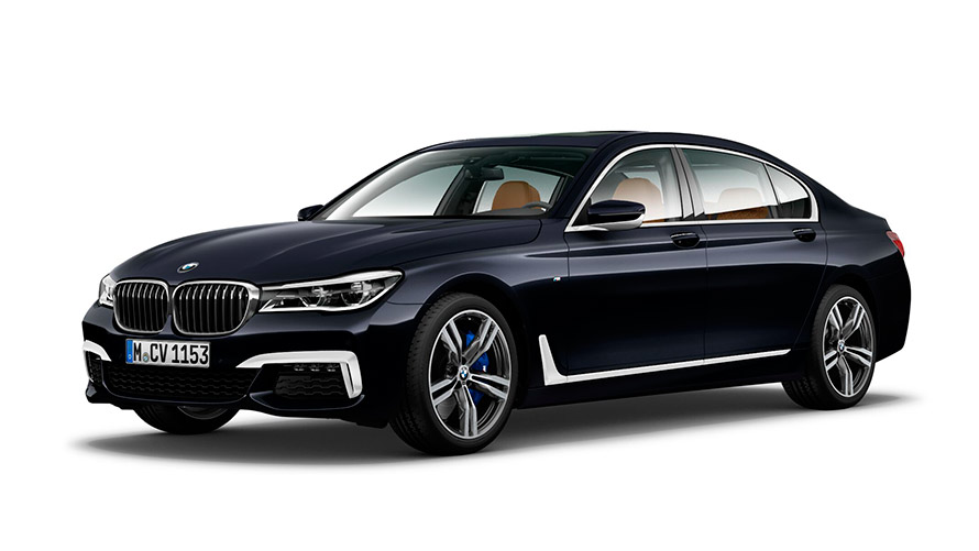 BMW 750Li xDrive Черный Карбон, вид спереди с поворотом в три четверти. БМВ 7 серии, BMW 750Li xDrive Черный Карбон, вид спереди с поворотом в три четверти.
