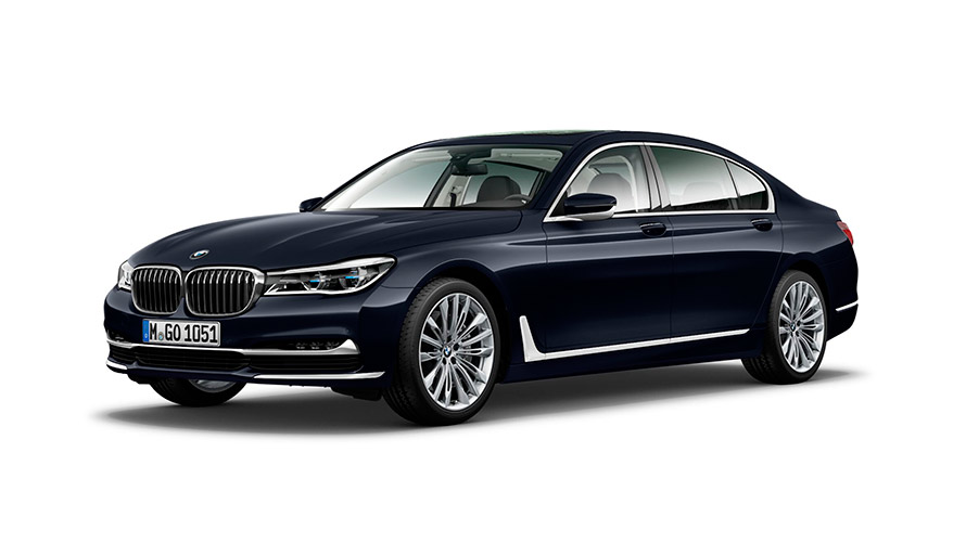 BMW 750Li xDrive Синий Империал с бриллиантовым эффектом, внешний вид. БМВ 7 серии, BMW 750Li xDrive Синий Империал с бриллиантовым эффектом, внешний вид.