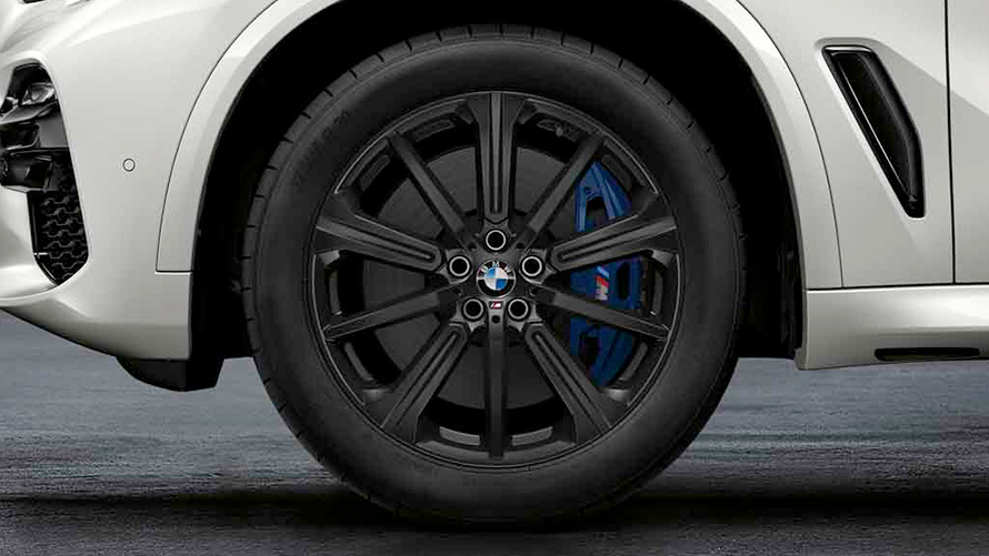 Комплект колес с зимними шинами BMW Star Spoke 748M Performance. Зимние колеса, шины BMW Star Spoke 748M Performance.