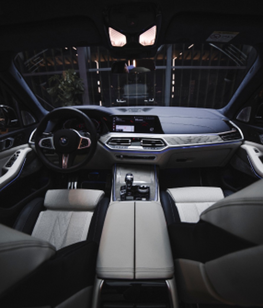 Салон BMW Салон BMW