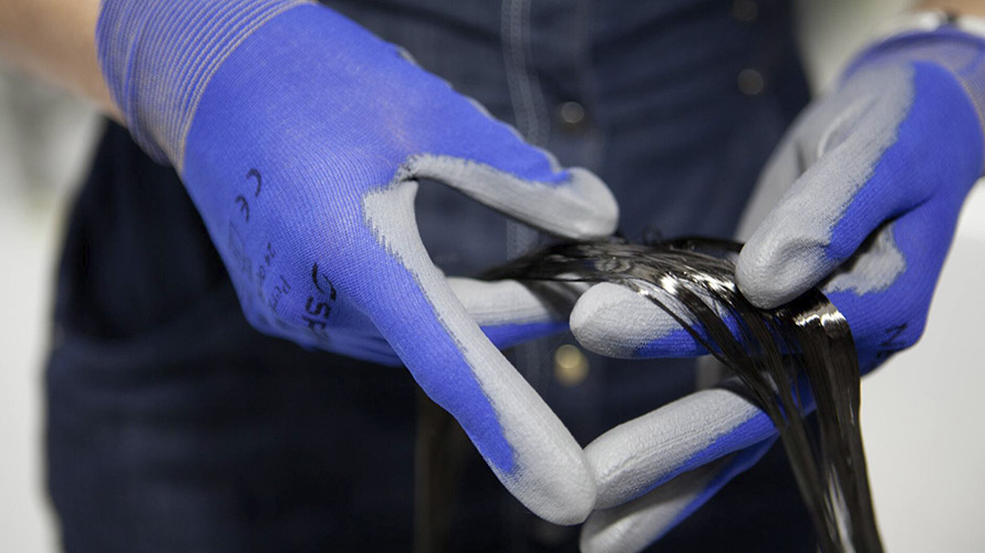 BMW X1 SUV, проекционный дисплей F48. Интерьер BMW X1 SUV, акцент на проекционный дисплей BMW F48.