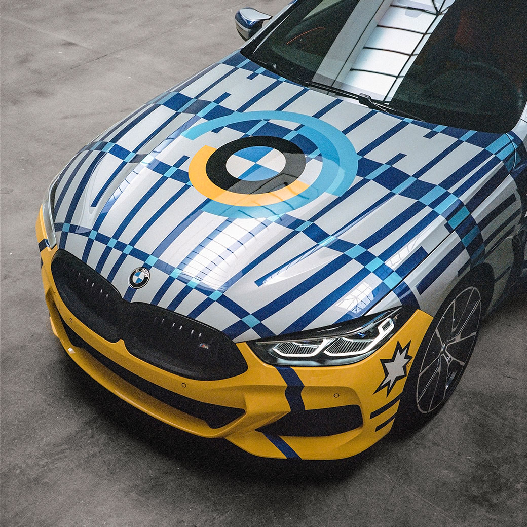 Jeff Koons X BMW 8