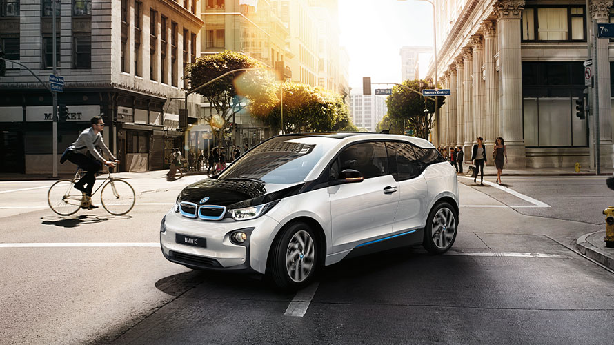 BMW I01