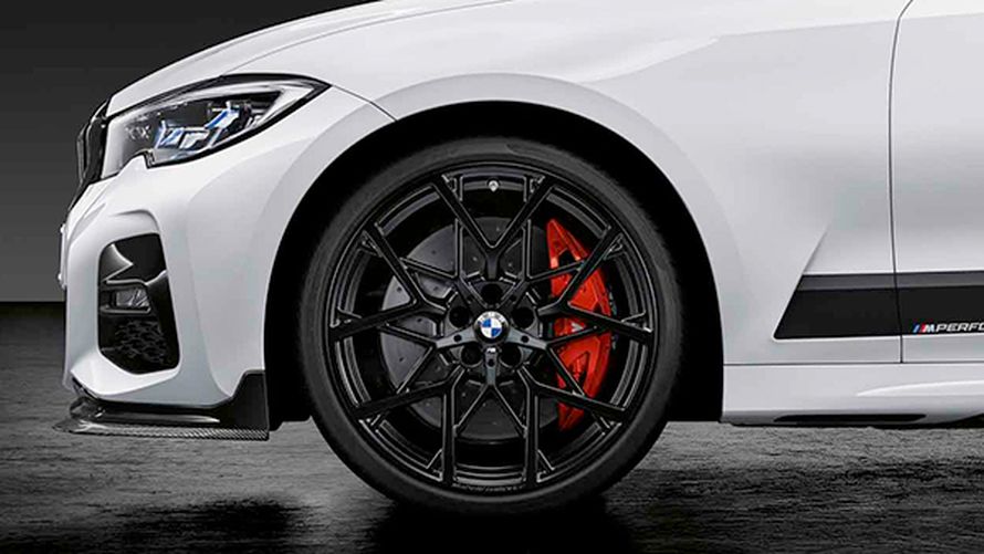 Комплект летних колес 20" Y-spoke 795M Black для BMW 3 серии (G20). Комплект летних колес 20" Y-spoke 795M Black для BMW 5 серии (G20), крупный план, БМВ.