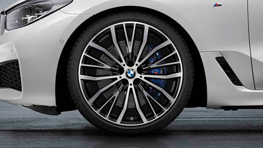 21" V-Spoke 687. 21" V-Spoke 687.
