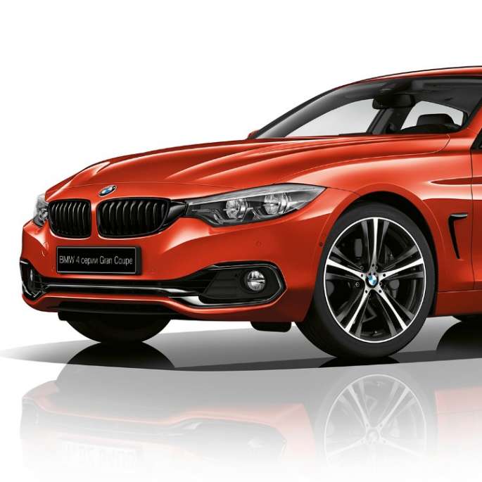 BMW 4 Series Gran Coupé, Model Sport Line three-quarter front shot BMW 4 Series Gran Coupé, Model Sport Line three-quarter front shot