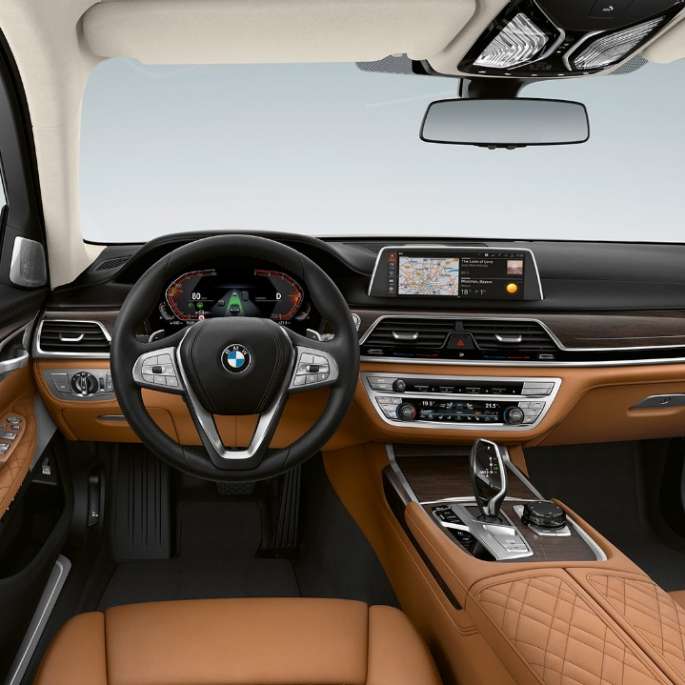 Салон BMW 7 серии с дизайном Pure Excellence G11